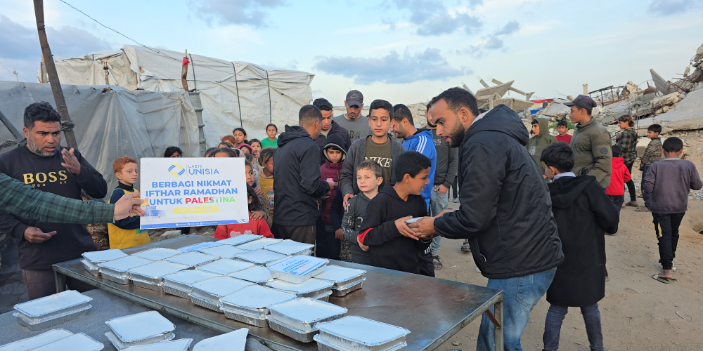 LAZIS UNISIA Mendistribuskan Paket Iftar untuk Masyarakat Gaza Palestina